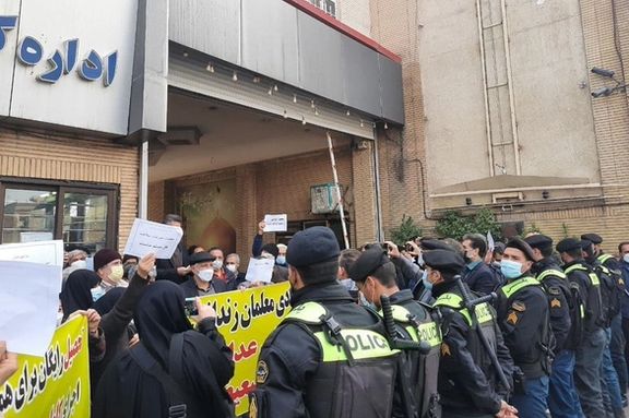 Teachers Say There Will Be ‘Uprising’ In Iran If Wages Not Increased