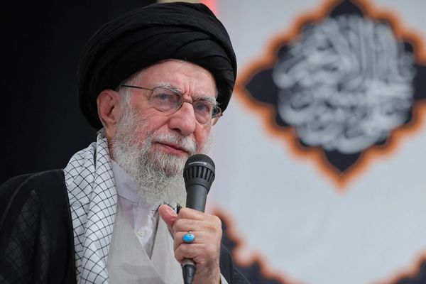 خامنهای مذاکره مستقیم با آمریکا را رد و موافقان آن را محکوم کرد