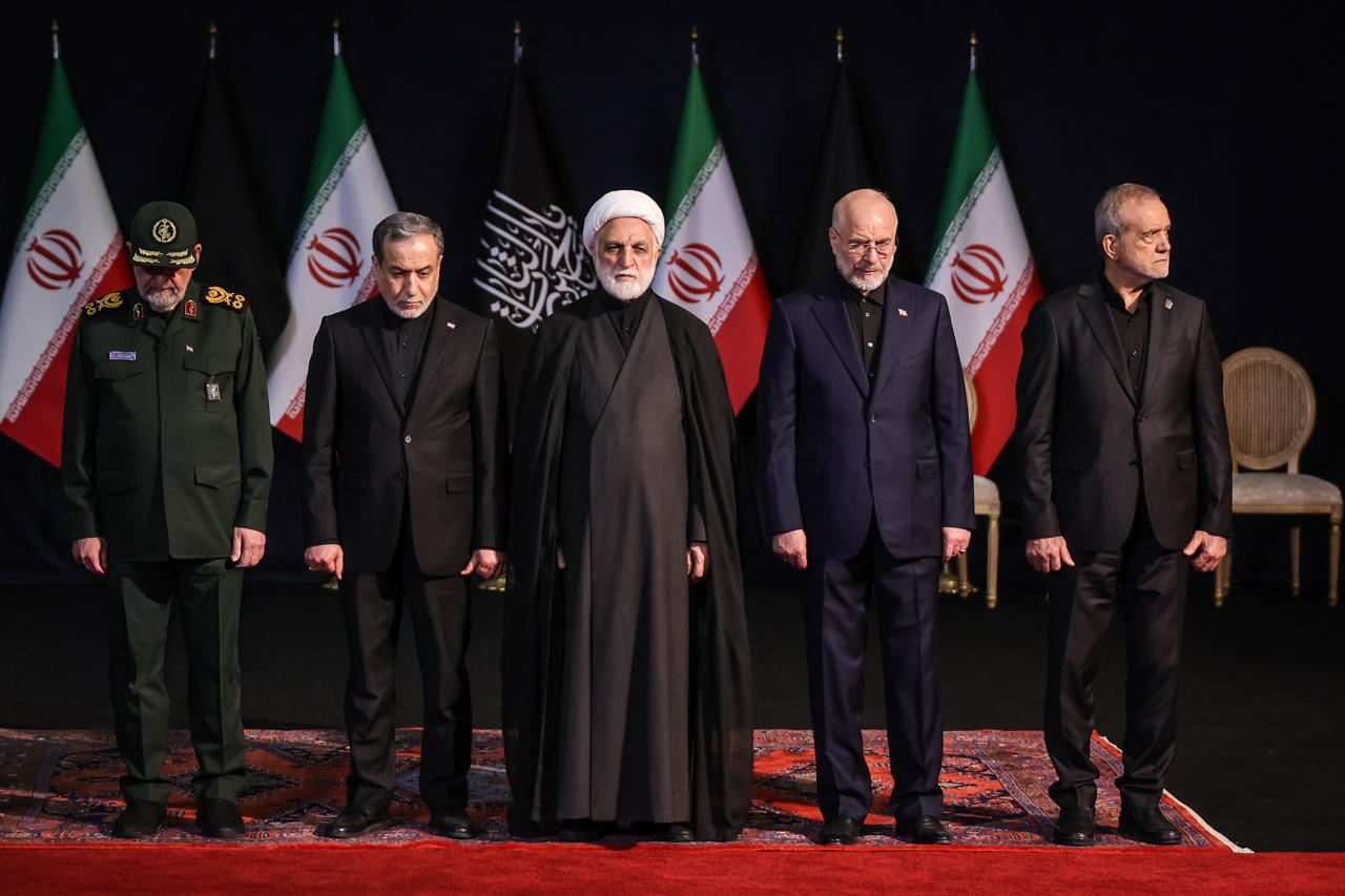 خبرگزاری فارس: تهران تا عقب‌نشینی آمریکا از مواضع خود وارد مذاکره نخواهد شد