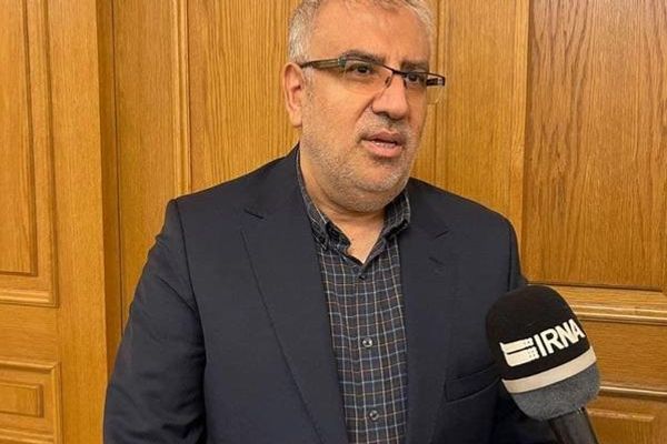 بعد تمسك السعودية والكويت بملكية حقل "الدرة".. وزير النفط الإيراني: الخارجية تتابع القضية