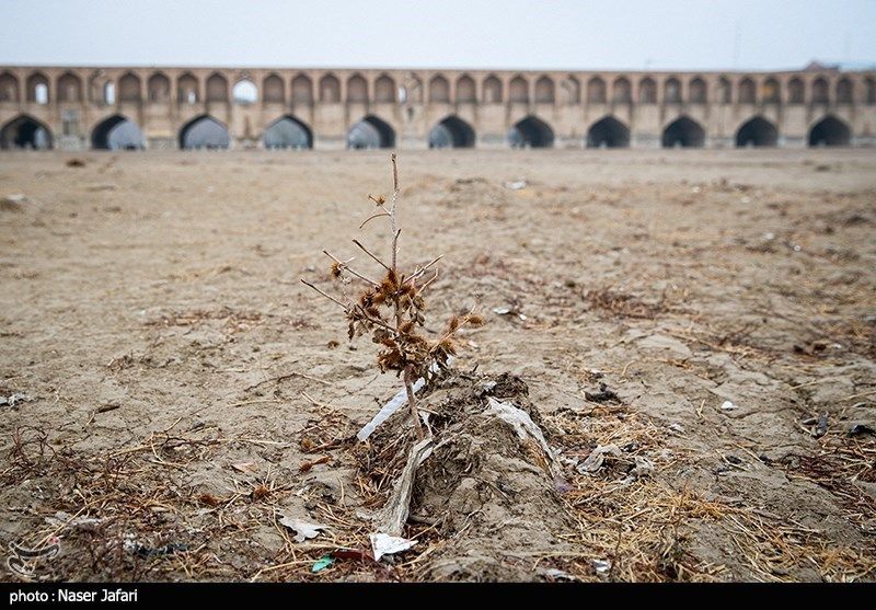 Zayandeh-Roud river (file photo)