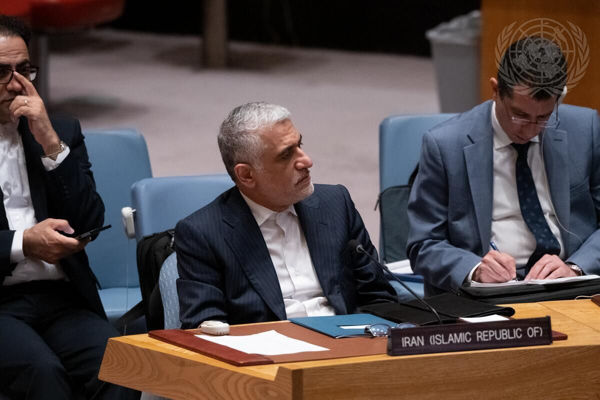 Ex-Diplomat Says Iran Should Accept West's Terms Or Face Consequences  