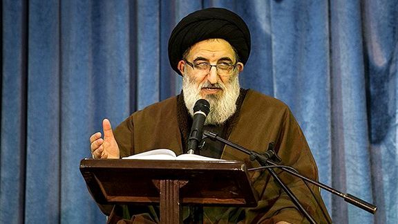 نماینده خامنهای در استان البرز: احتمال دارد رییسجمهور ما در کاخ سفید هم نماز بخواند