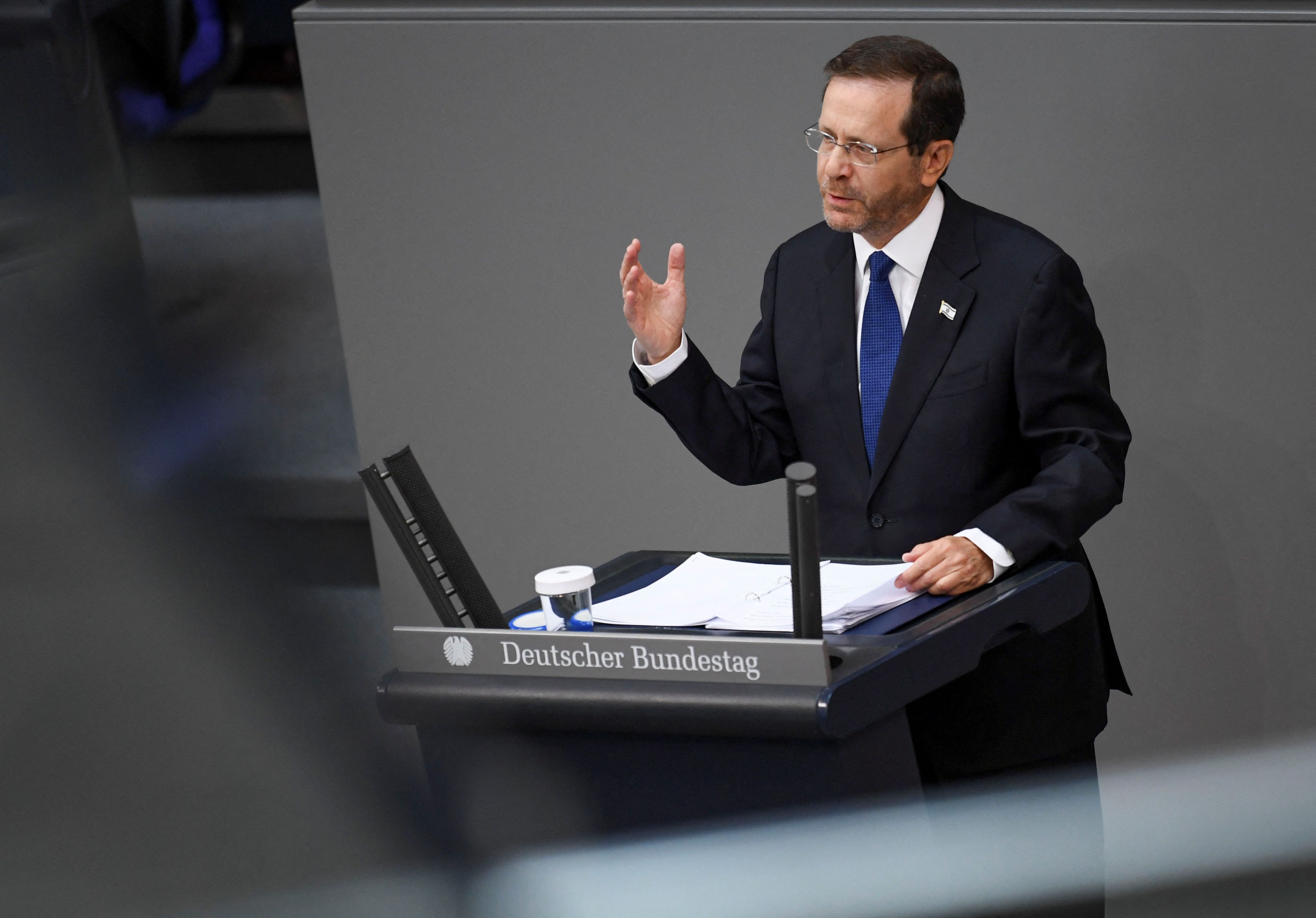 رییس‌جمهوری اسرائیل در پارلمان آلمان از قدرت‌های جهانی خواست در برابر ایران قاطع‌تر باشند