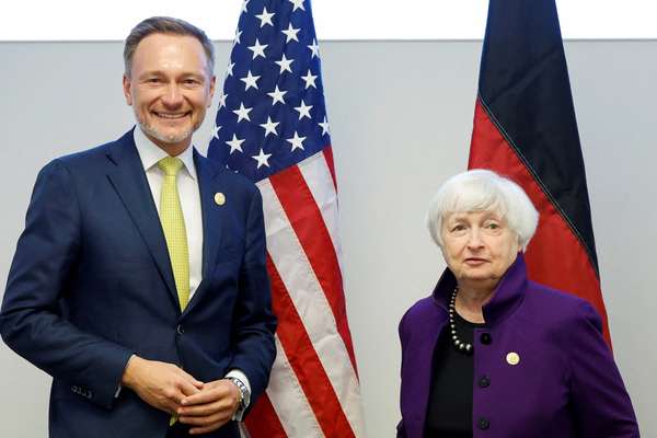 G7 Ministers Warn About Iran's 'Illicit Financial Activities'