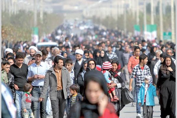 Iranians Abandon Political Factions Ahead Of Elections
