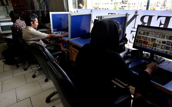 Iranians Face Large Internet Rate Increases Due To Inflation
