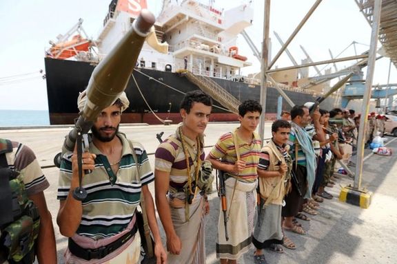 آمریکا یک سلاح لیزری را آزمایش کرد که میتواند برای مقابله با قایقهای حوثیها به کار رود