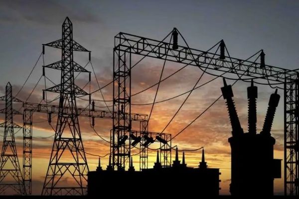 Iranian manufacturers report halts due to repeated power outages