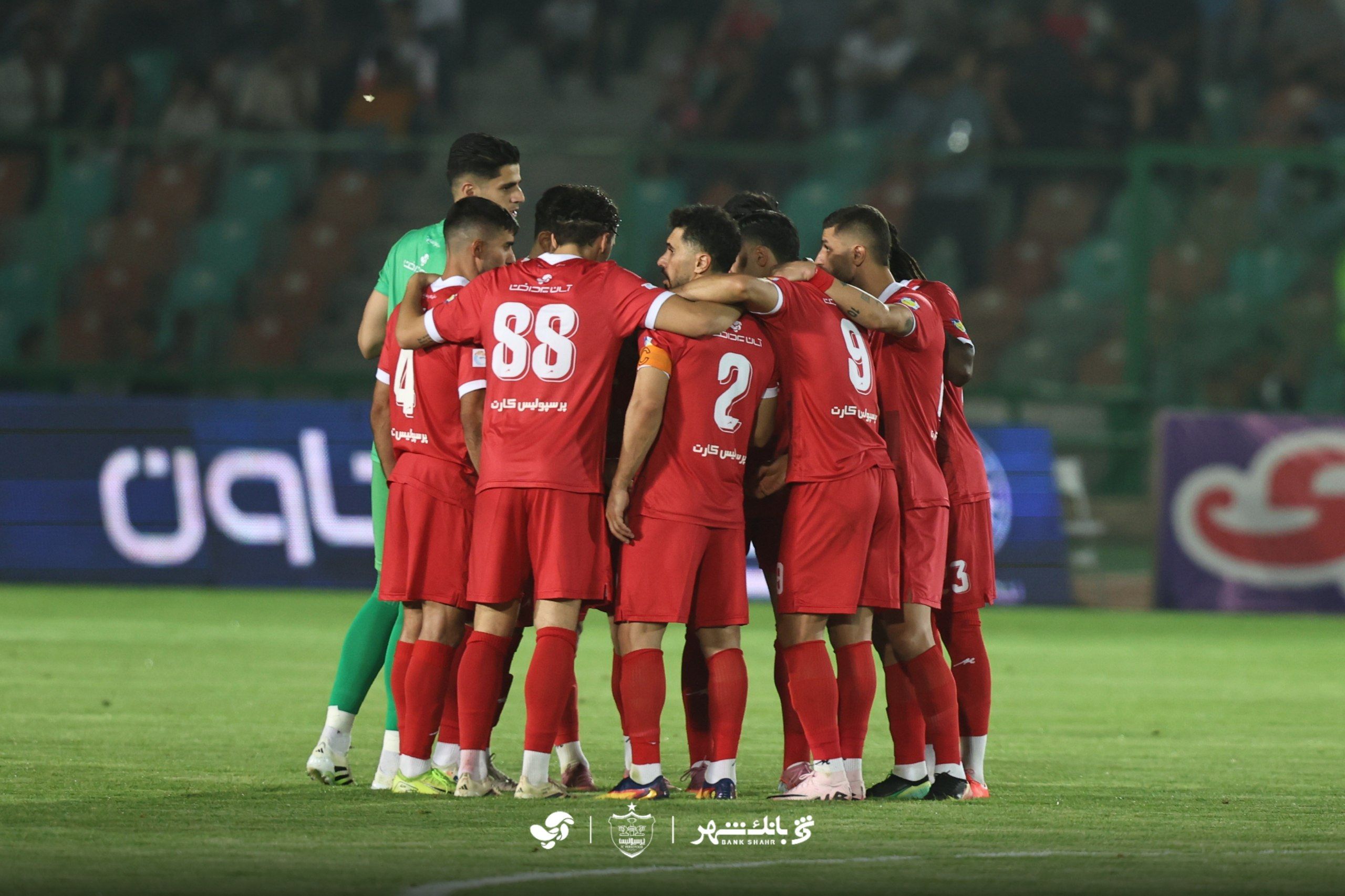 با سازوکار مخفی سازمان لیگ؛ درآمد پرسپولیس از تبلیغات محیطی ۳۰ درصد افت کرد!