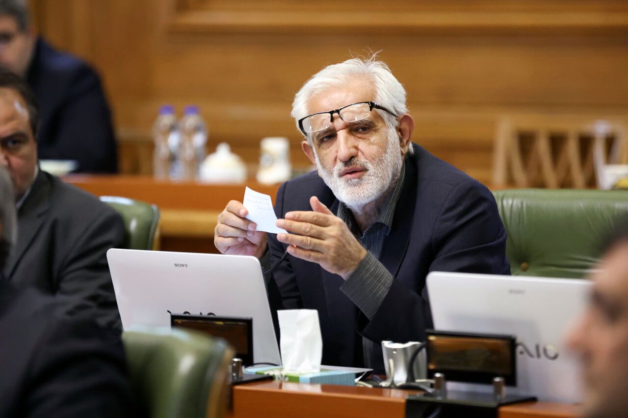 مسؤول إيراني: لدينا صاروخ كافٍ لمحو إسرائيل عن وجه الأرض 