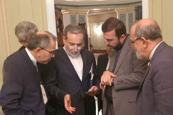 اکسیوس: تهران خواستار تغییر محل مذاکرات از ترکیه به عمان شد