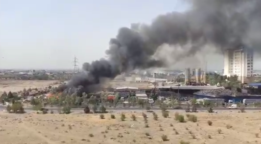 ادامه آتش‌سوزی‌های مشکوک در ایران؛ سازمان محیط زیست می‌گوید «معاندان» زباله می‌سوزانند