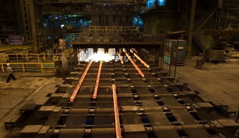 Iran's electricity deficit halves steel production