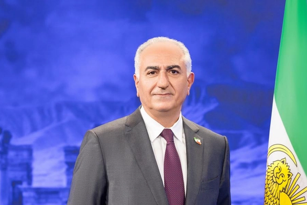 شاهزاده رضا پهلوی خطاب به گارد جاویدان: دستگاه سرکوب جمهوری اسلامی را تضعیف کنید
