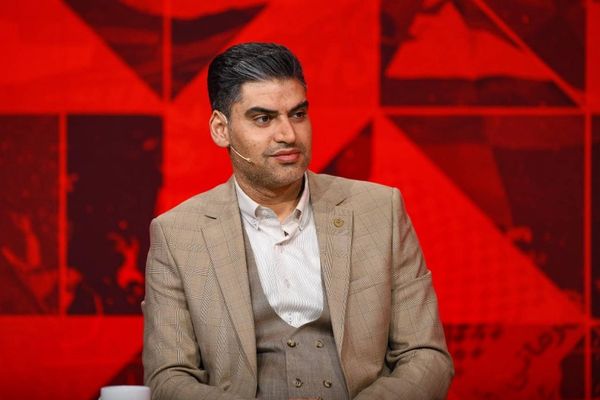 حمله مدیرعامل پرسپولیس به بازیکنان مردمی؛ اگر شرایط روحی بدی دارید، جدا شوید