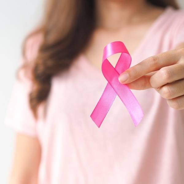 در هر ۳۰ تا ۴۰ دقیقه یک زن در ایران به سرطان سینه مبتلا میشود