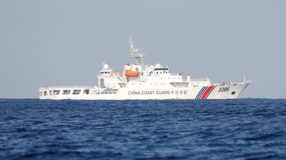 عبور ناوهای گارد ساحلی چین از آبهای جزایر «سنکاکو» تنش با ژاپن را تشدید کرد