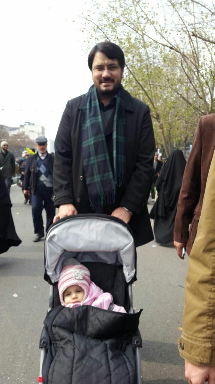 بذرپاش در راهپیمایی ۲۲ بهمن