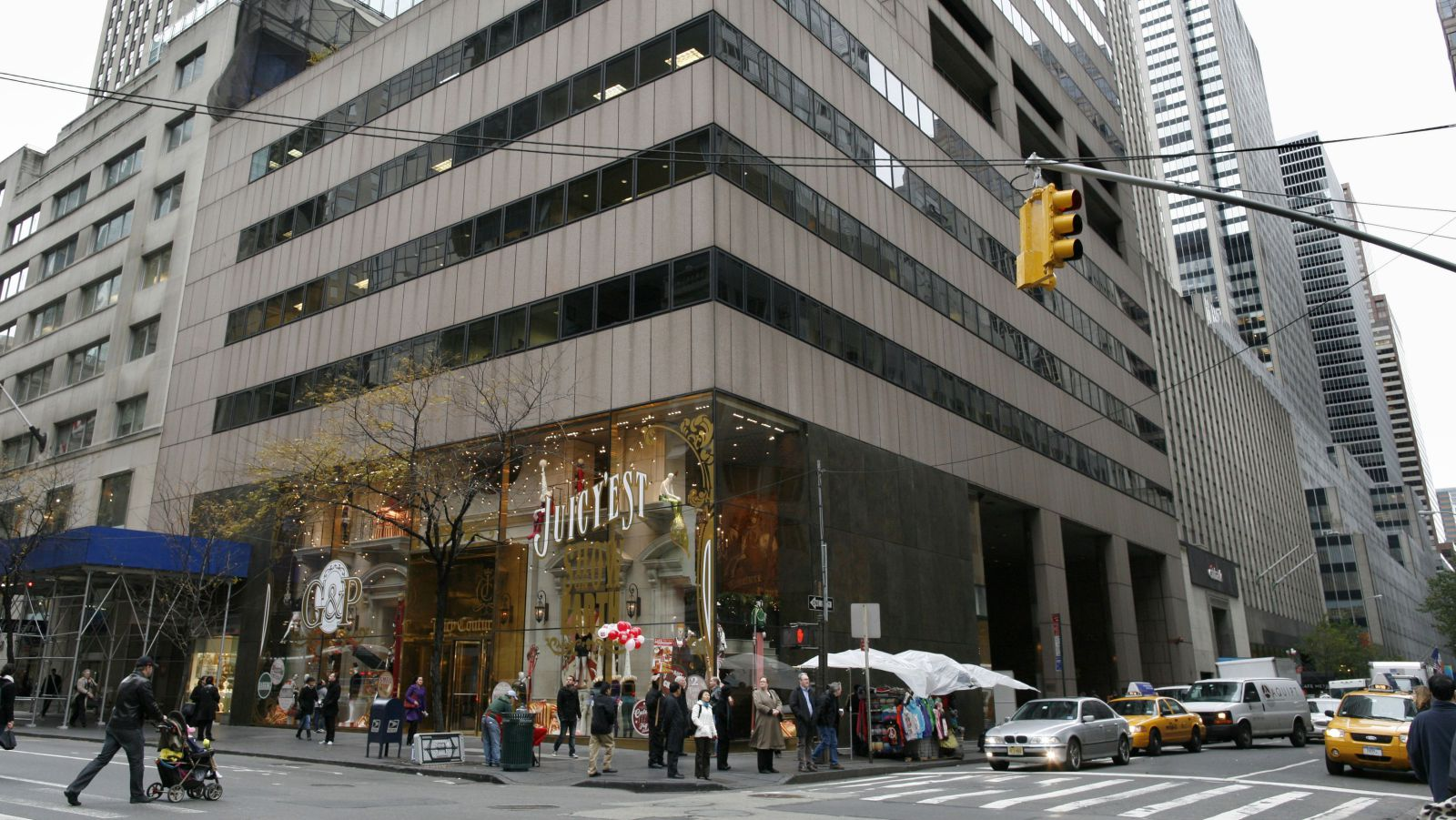 پلیس نیویورک به دنبال قاتل برایان تامپسون، مدیر اجرایی یونایتد‌هلث