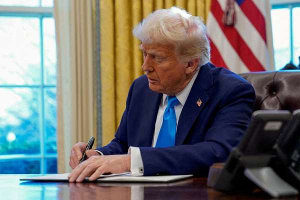 Trump gave Khamenei two months to reach deal - Axios