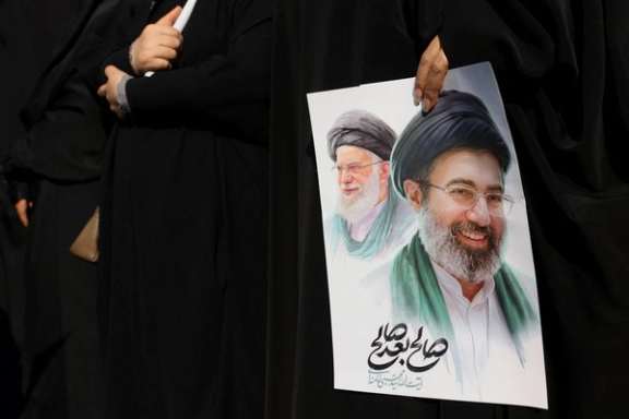 مراسم تشییع فرماندهان نظامی ایران که در حملات کشته شدند، در میانه تنشهای آمریکا و اسرائیل با ایران