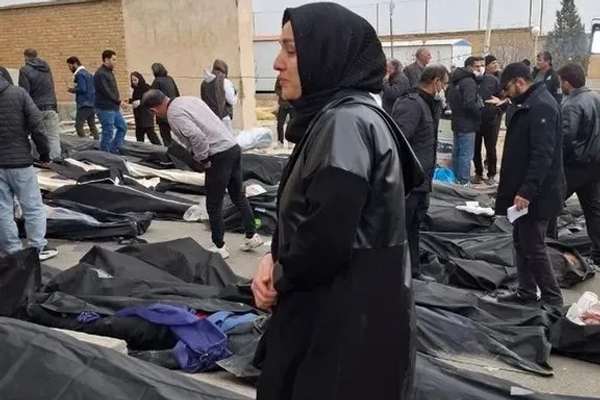 ایرانیان در تبعید از کشتارهای گسترده میگویند؛ هر خانواده یک جانباخته میشناسد