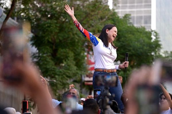 Iranian Nobel laureates hail Venezuelan 2025 winner as model for opposition