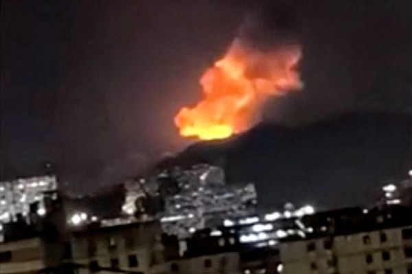 شنیده شدن صدای چند انفجار در کاراکاس؛ ترامپ دستور حمله به ونزوئلا را صادر کرد