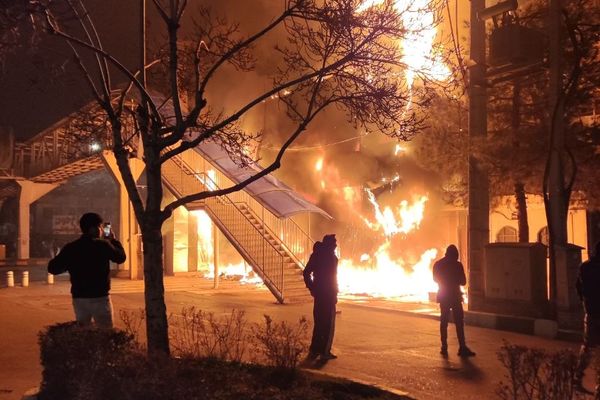 شب سوم کشتار بزرگ در مشهد؛ روایت شاهد عینی از نفربرهای زرهی و خیابانهای خونین