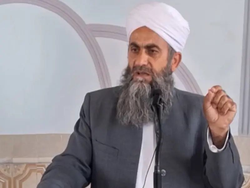 Iran Bans Sunni Cleric from Leading Prayers Amid Crackdown