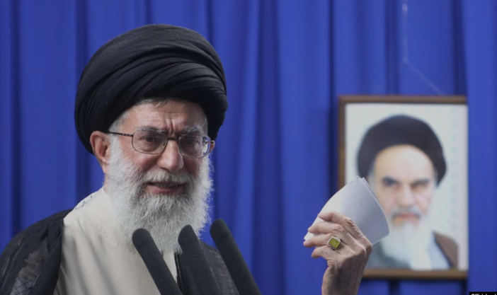 ابربحران پیش روی خامنه‌ای