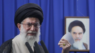 ابربحران پیش روی خامنهای