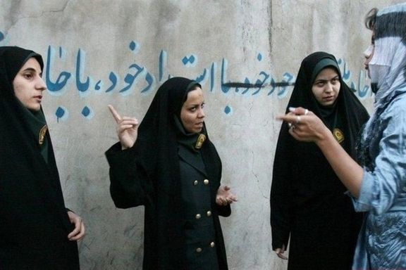 عضو کمیسیون فرهنگی مجلس: اجرای زمان قانون حجاب و عفاف چند ماه به تاخیر افتاد