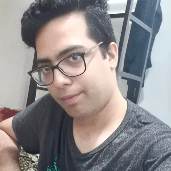 Iranian student Aghil Keshavarz