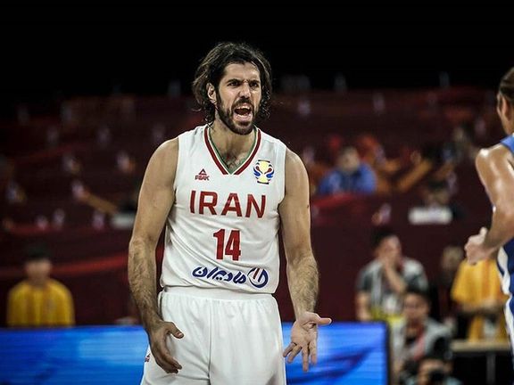 صمد نیکخواه بهرامی: جامعه بسکتبال ایران نگران وضعیت سعیده فتحی است