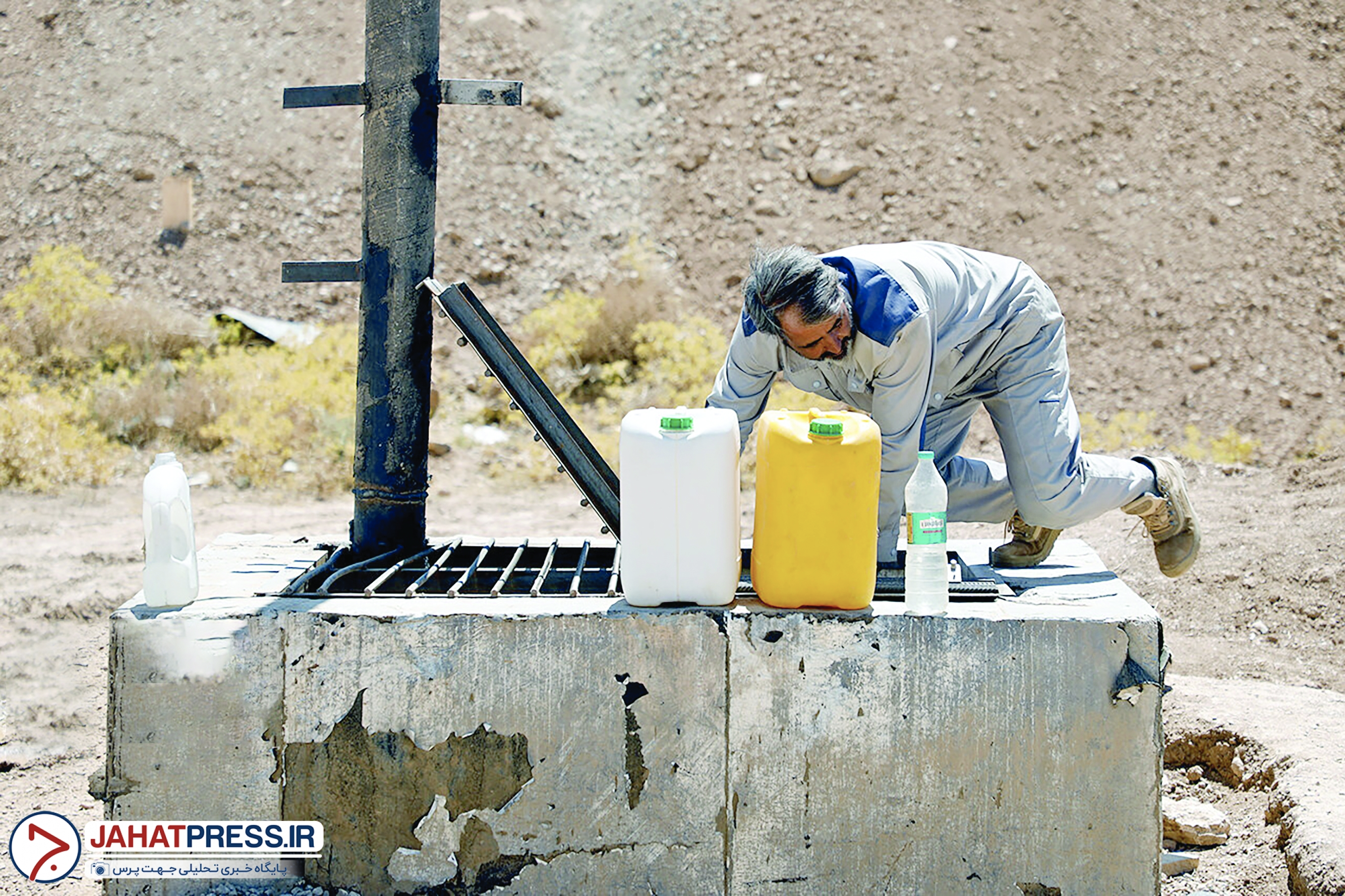 ادامه بحران بی‌آبی در چند استان ایران؛ وزیر نیرو: هیچ برنامه‌ای برای واردات آب وجود ندارد