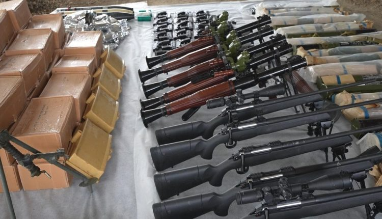إسرائيل تضبط أسلحة أرسلها الحرس الثوري الإيراني إلى الضفة الغربية في فلسطين