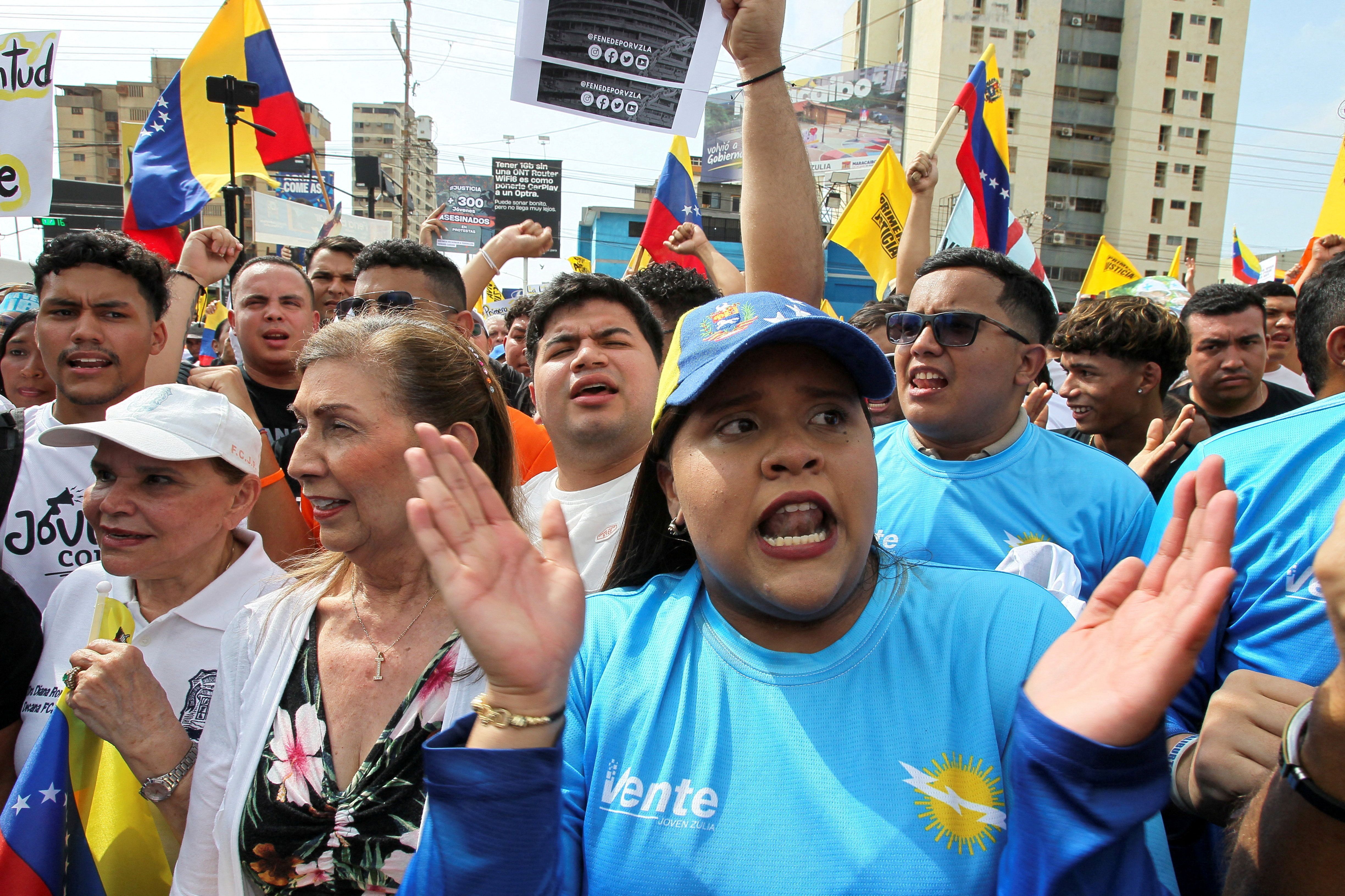نظرسنجی گلد گلاو: ۷۲ درصد ونزوئلایی‌ها پس از بازداشت مادورو، مسیر کشور را مثبت می‌دانند
