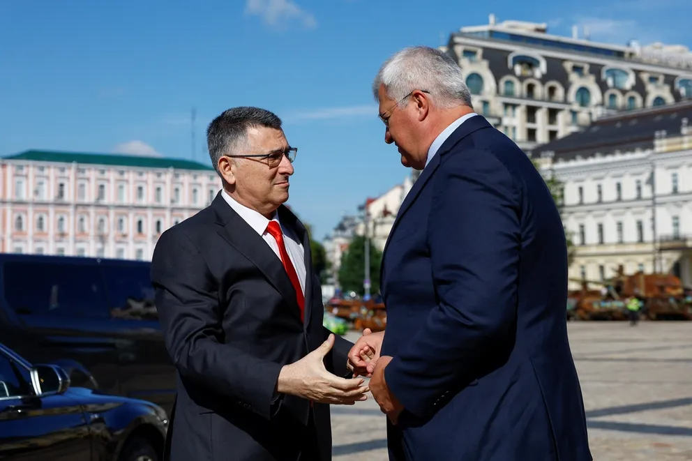 اتفاق إسرائيلي أوكراني على بدء حوار استراتيجي لمواجهة تهديدات النظام الإيراني