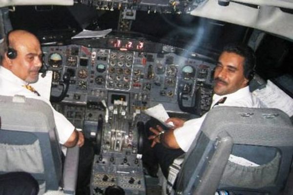 Economic Turmoil Drives Iranian Pilots to Seek Work Abroad