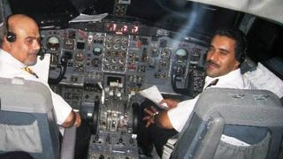 Economic Turmoil Drives Iranian Pilots to Seek Work Abroad