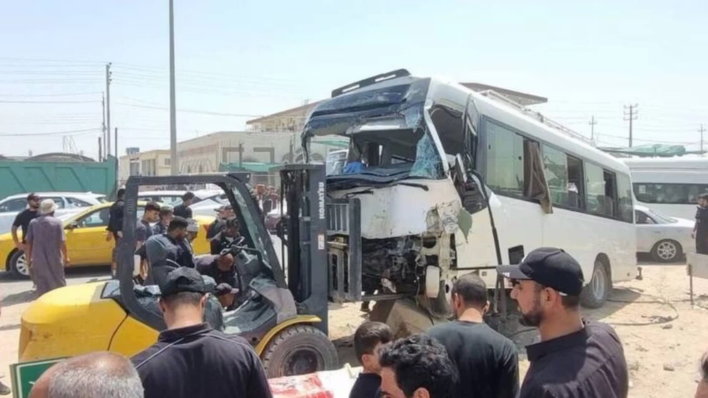 إصابة 16 من "زوار الأربعين" الإيرانيين في حادث سير على طريق النجف- كربلاء السريع