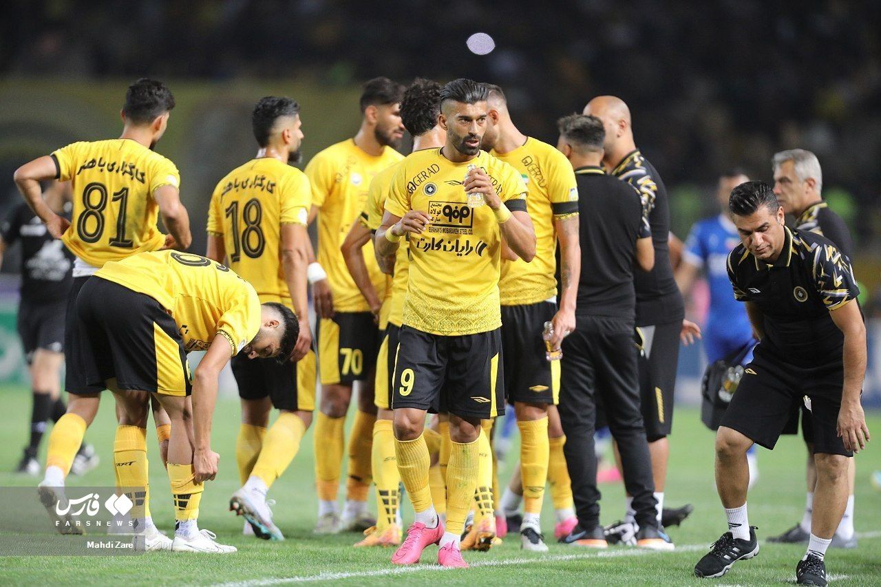 اتهام سپاهان پس از کسر امتیاز و جریمه؛ برخی نتایج فوتبال ایران در خارج از زمین رقم می‌خورد