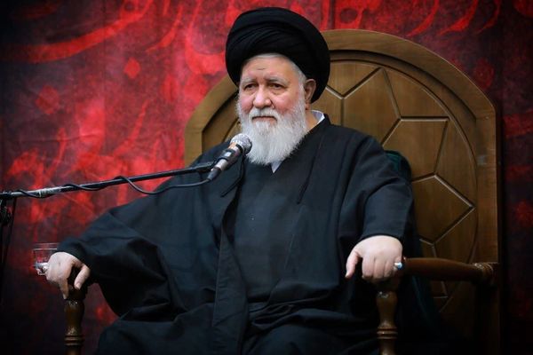 امام جمعه مشهد: تا اینجا آمریکا سقوط کرده و دیگر حتی یک قدرت معمولی هم نیست