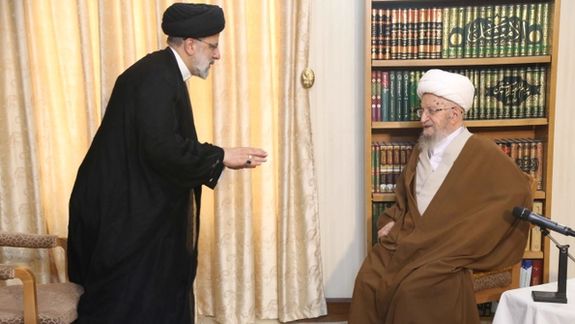 مکارم شیرازی، مرجع تقلید: خدا از ارفاق نمره به دانشآموزان راضی نیست