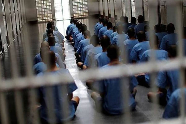 Prisoners report organized drug trafficking network in Iran's jails