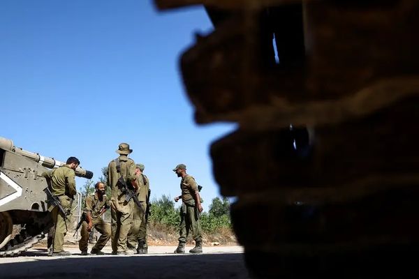 إسرائيل تتهم طهران بدعم حماس.. وتقرير: 500 مقاتل من الحركة تدربوا في إيران قبل الهجوم