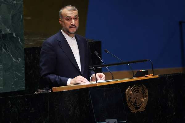 US Urged To Deny Visa To Iran FM, Delegation