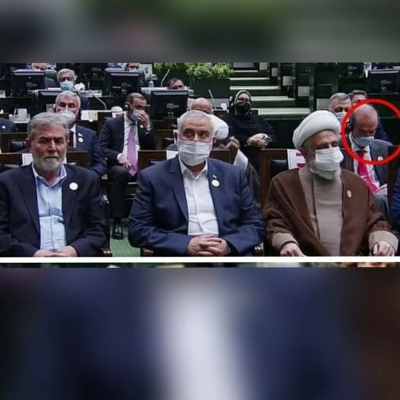 صندلی نماینده اتحادیه اروپا پشت رهبران گروههای شبهنظامی منطقه قرار گرفت